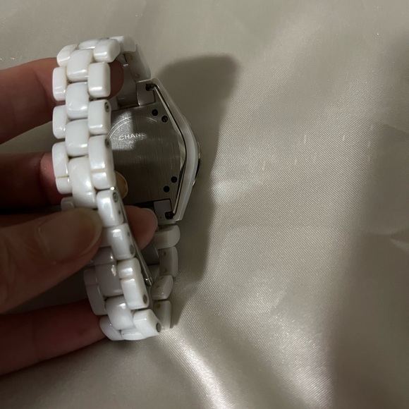 CHANEL “J12” Style White Ceramic Watch - Picture 6 of 6